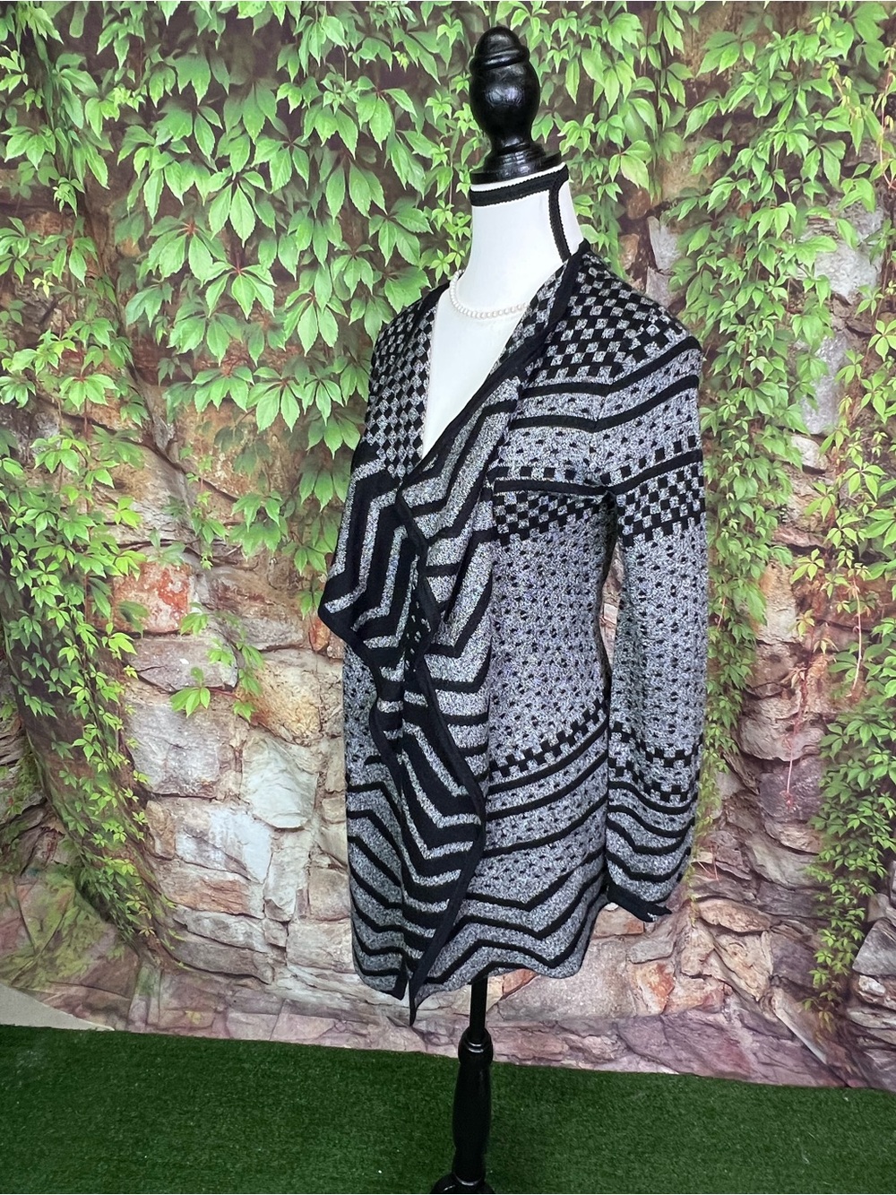 SMARTWOOL Black and Gray Merino Blend Cabincore Waterfall Open Cardigan, M - Picture 7 of 14